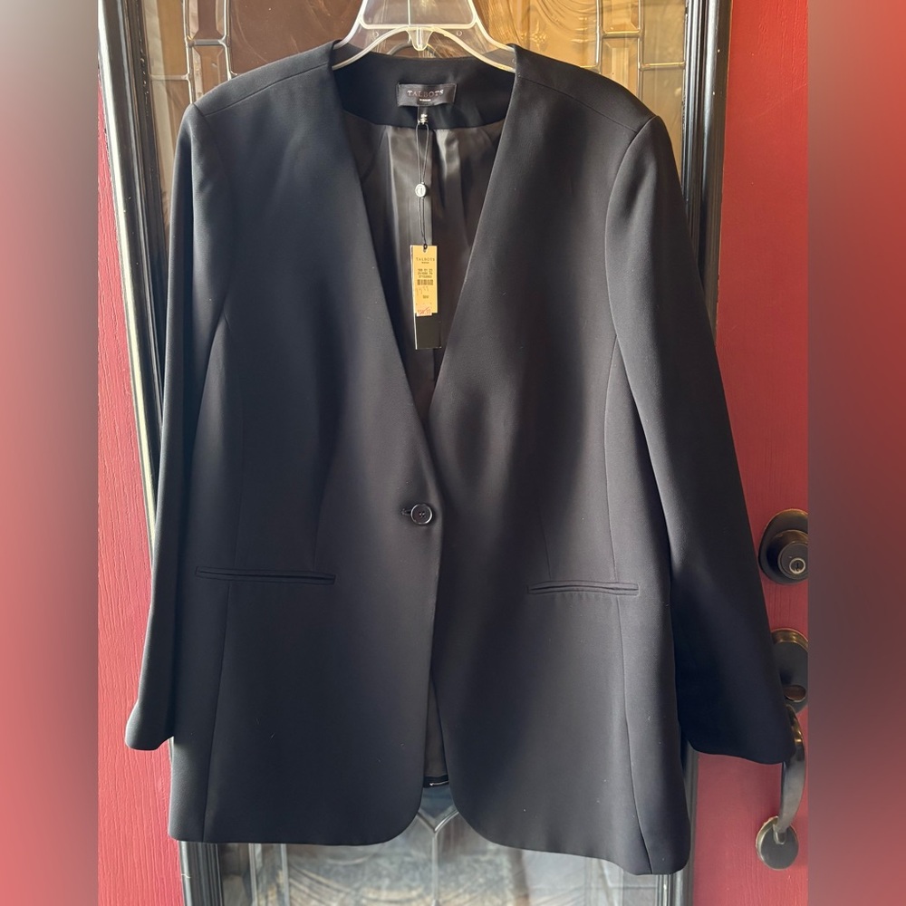144. Talbots Black Women's Blazer, Size 18W - Picture 5 of 8